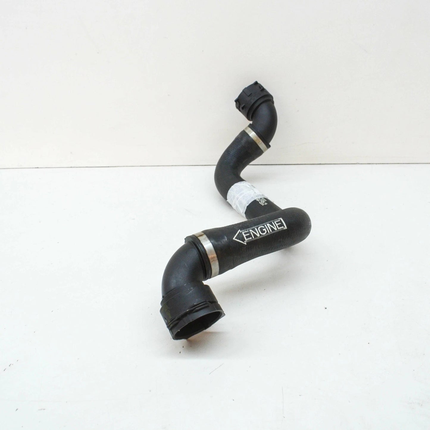 NEW MERCEDES-BENZ E W213 RIGHT WATER COOLING RADIATOR HOSE A2535014282