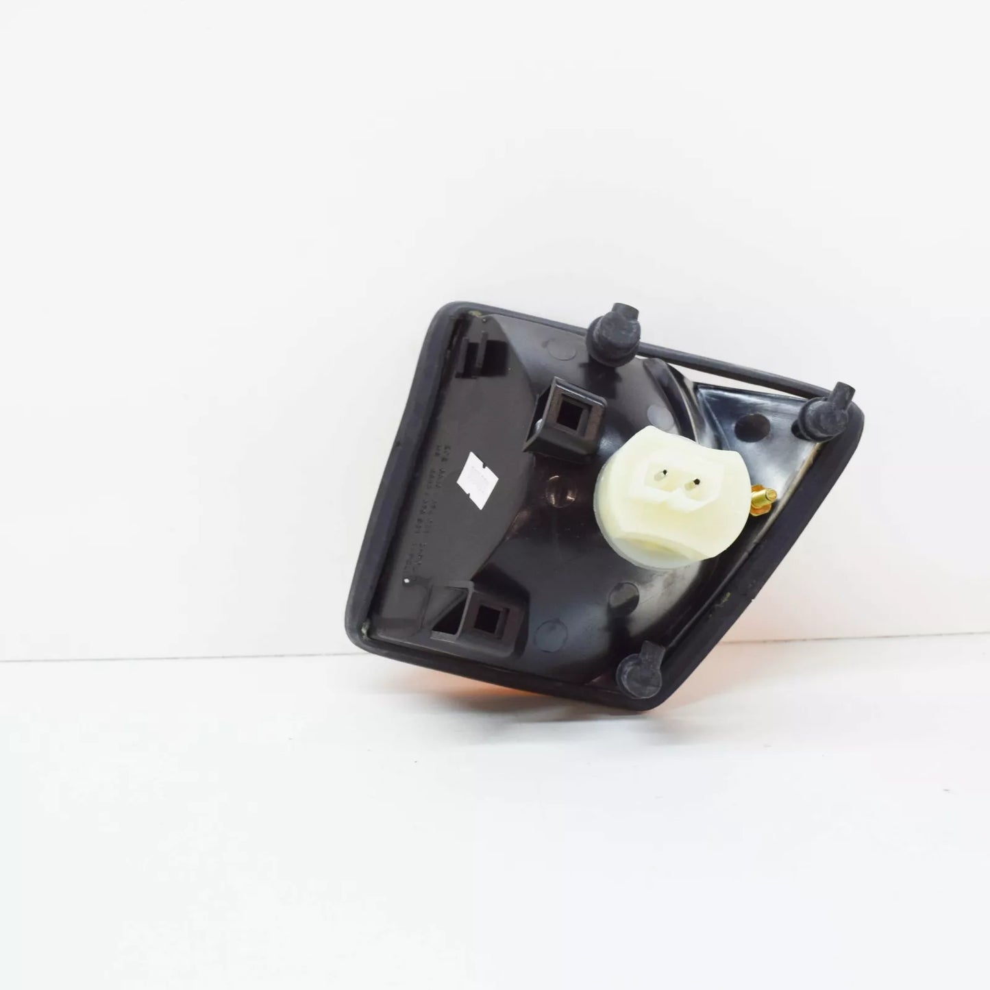 NEW BMW 7 E32 LEFT TURN SIGNAL INDICATOR CORNER 63131374011 ORIGINAL