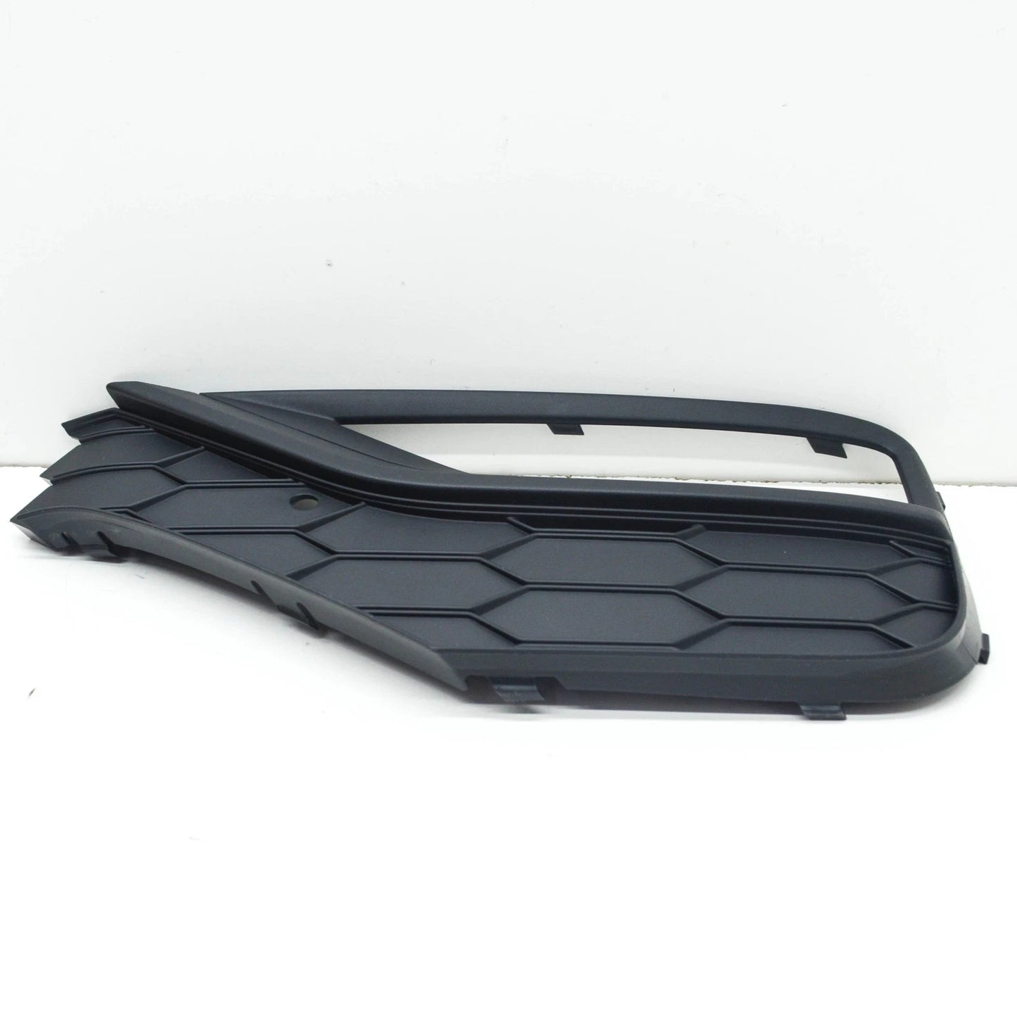 NEW VW AMAROK S1B FRONT LEFT BUMPER FOG LIGHT GRILLE 2H6807489E9B9