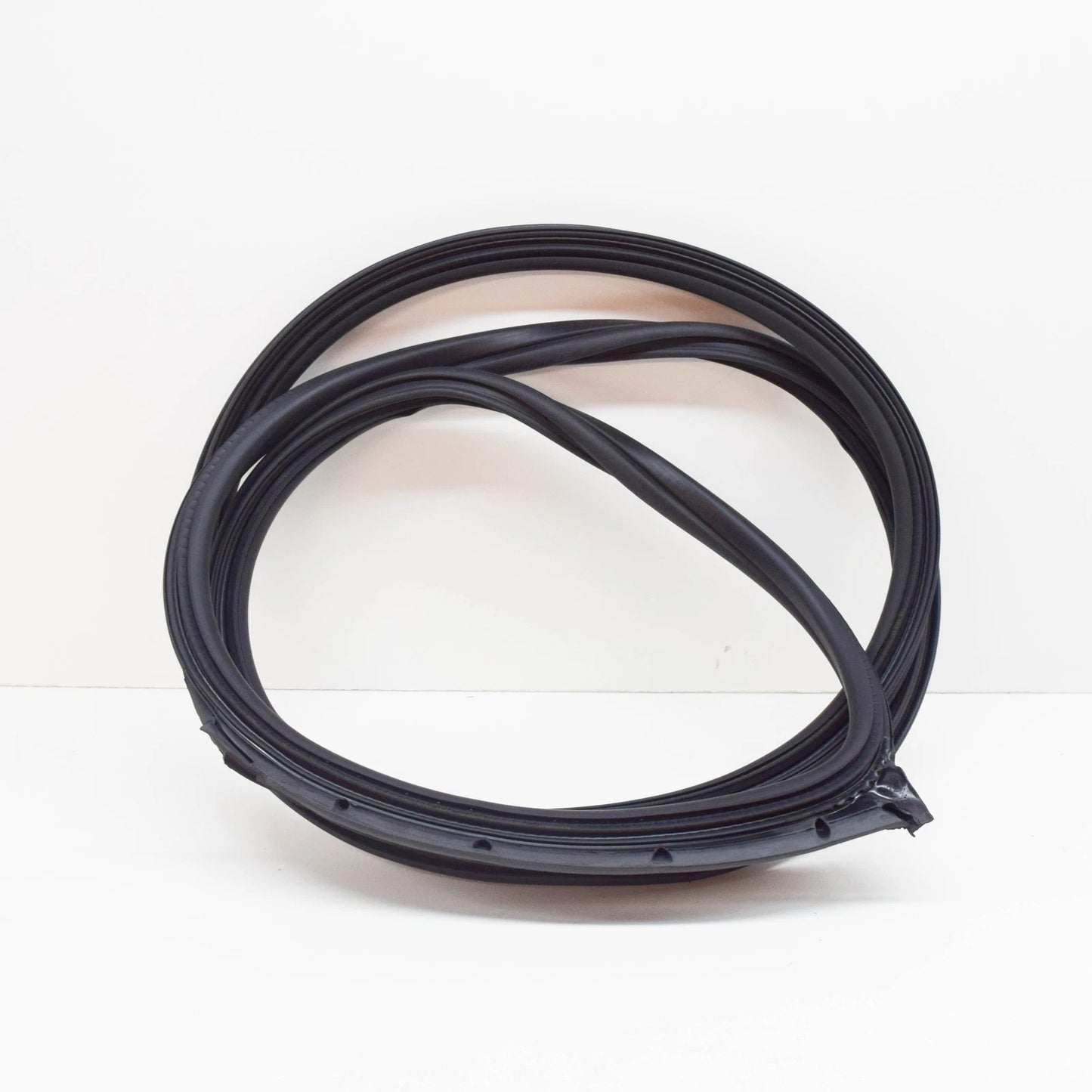 NEW BMW 1 E81 FRONT RIGHT DOOR WEATHERSTRIP SEAL 51767054028 7054028 ORIGINAL