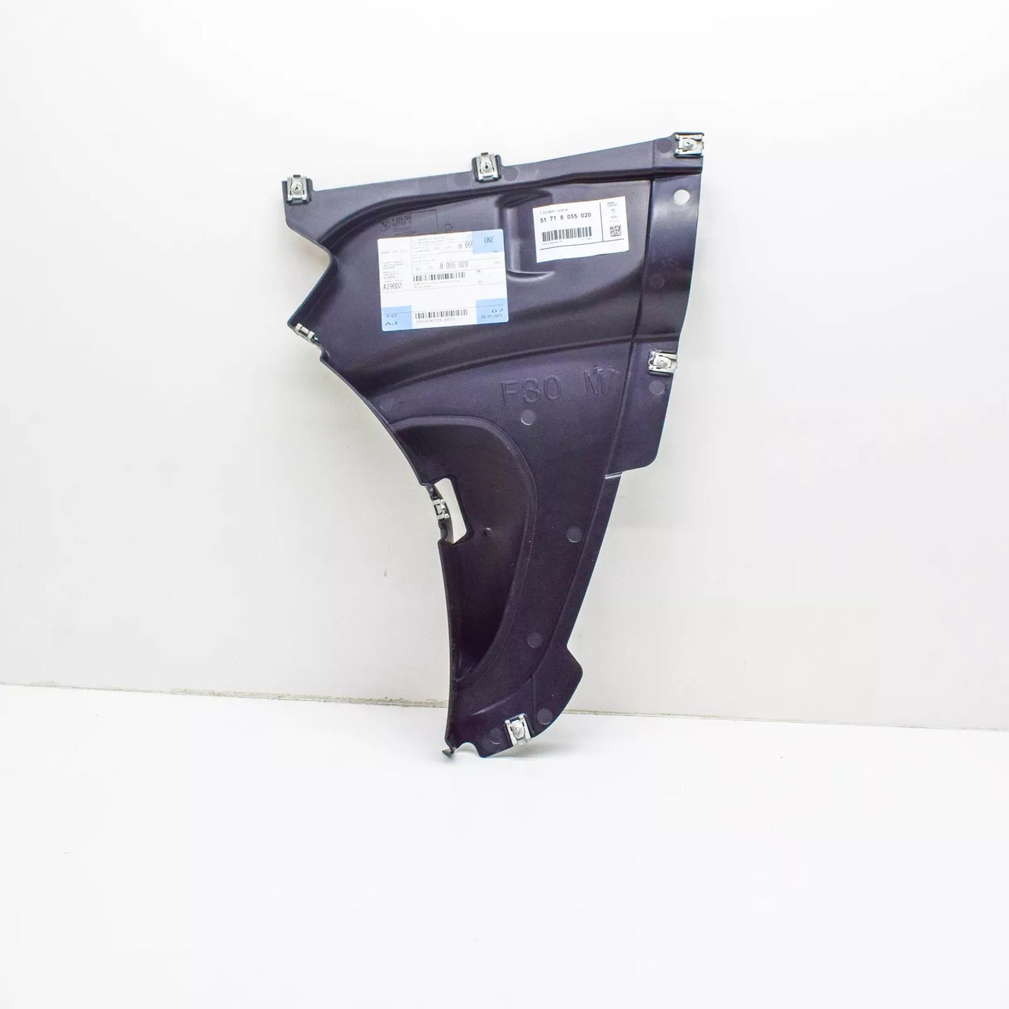 NEW BMW 3 F30 FRONT RIGHT MUD GUARD BOTTOM COVER 8055020 2015 ORIGINAL