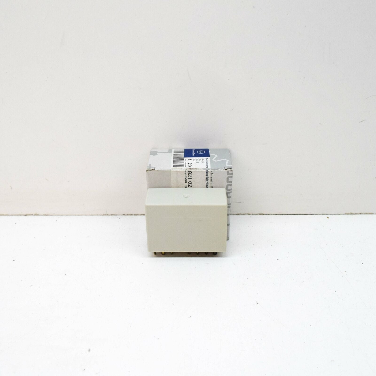 NEW MB C-CLASS W202 LIGHT FLASHER WIPER RELAY A2018210247 ORIGINAL