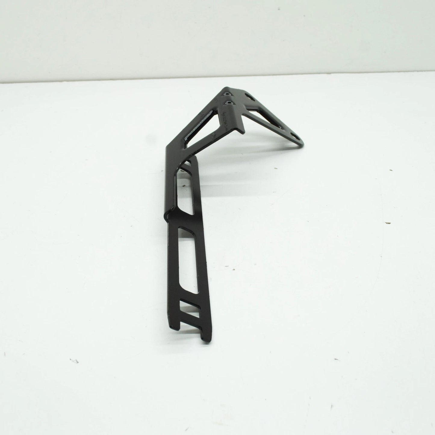 NEW MERCEDES-BENZ S W222 LEFT RADIATOR BRACKET A2225043940 ORIGINAL