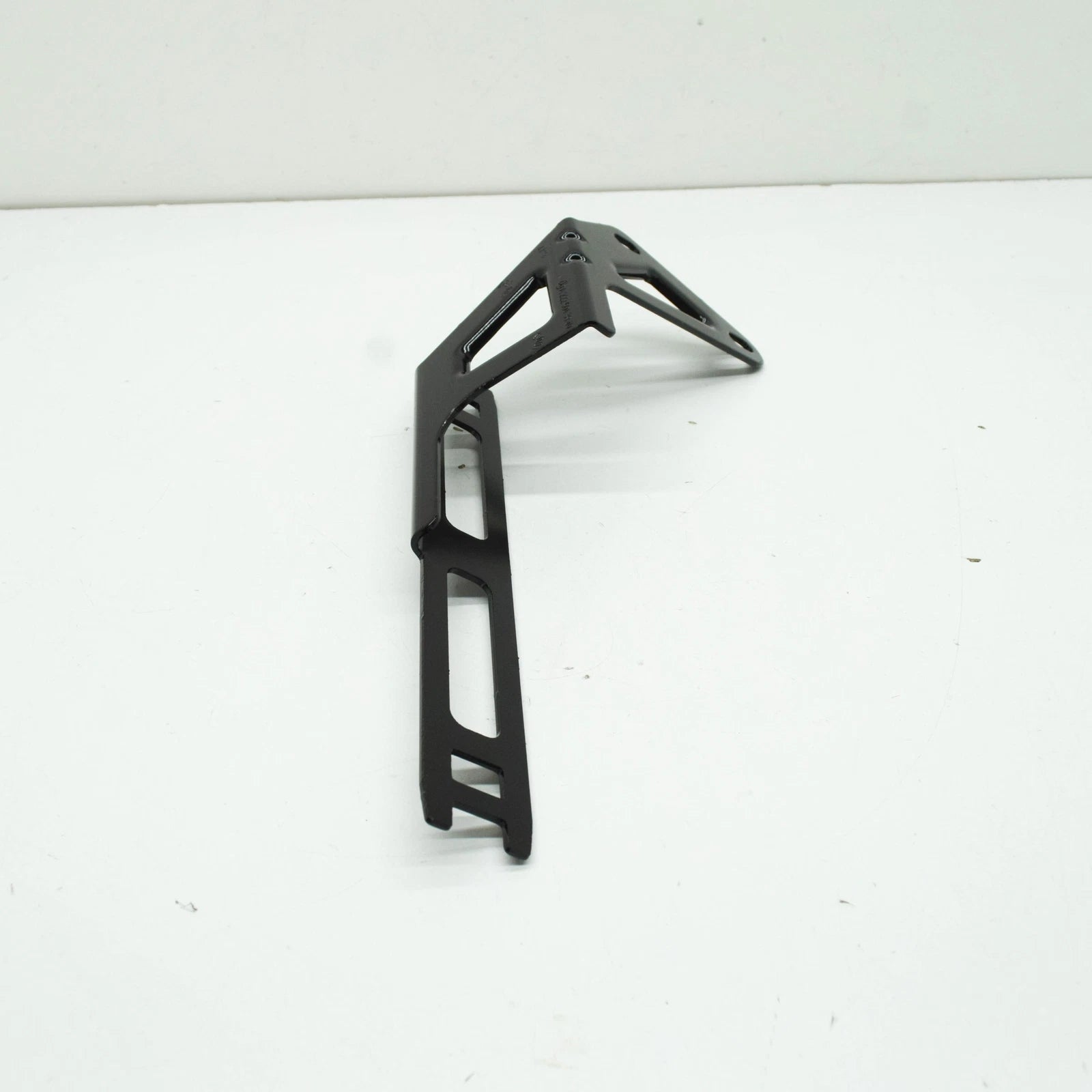 NEW MERCEDES-BENZ S W222 LEFT RADIATOR BRACKET A2225043940 ORIGINAL