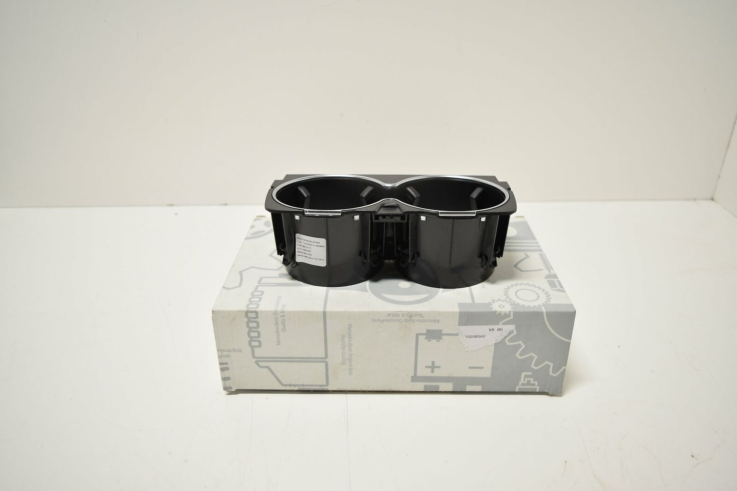 NEW MERCEDES-BENZ S-CLASS W222 CUP HOLDER A2226830075 ORIGINAL