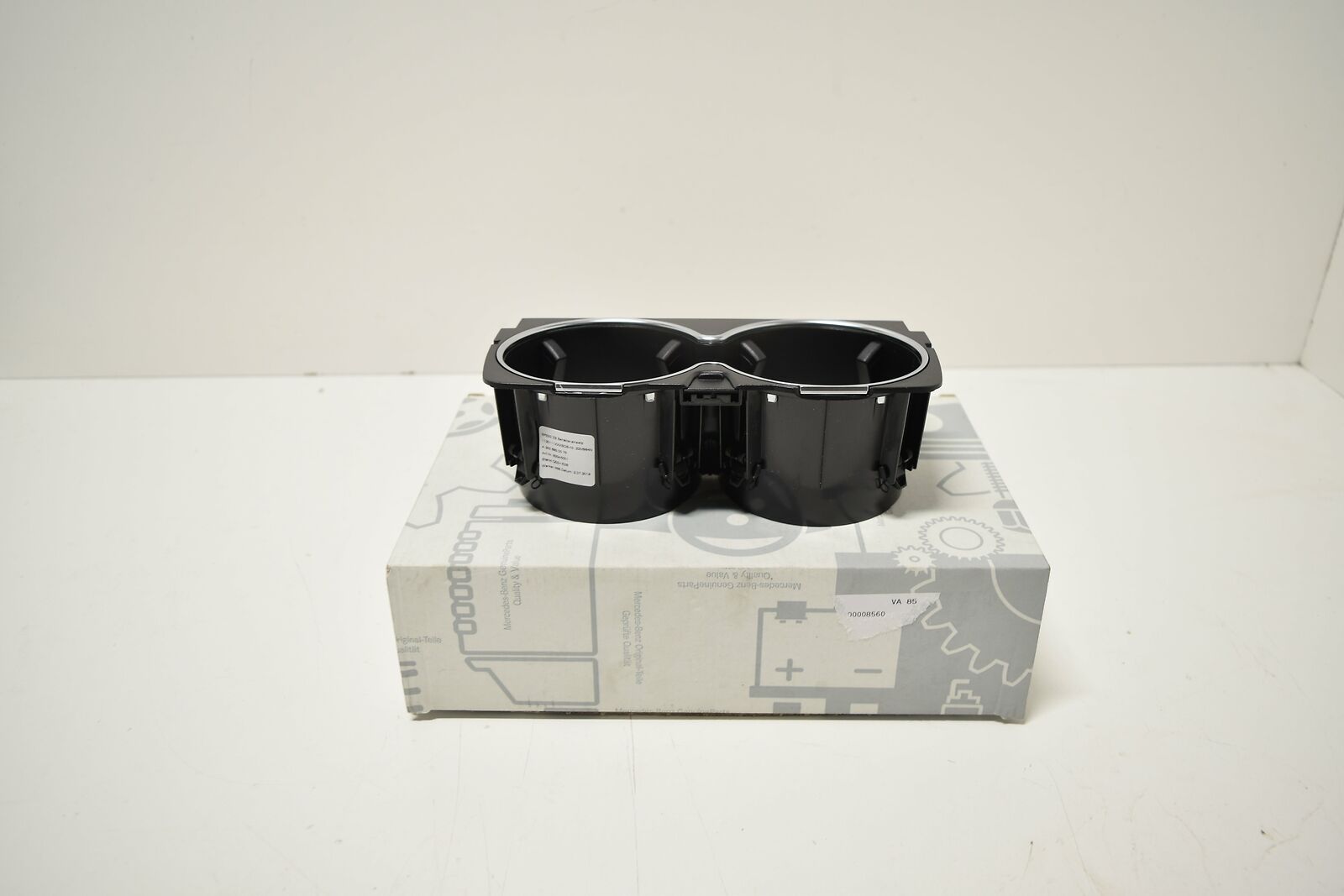 NEW MERCEDES-BENZ S-CLASS W222 CUP HOLDER A2226830075 ORIGINAL