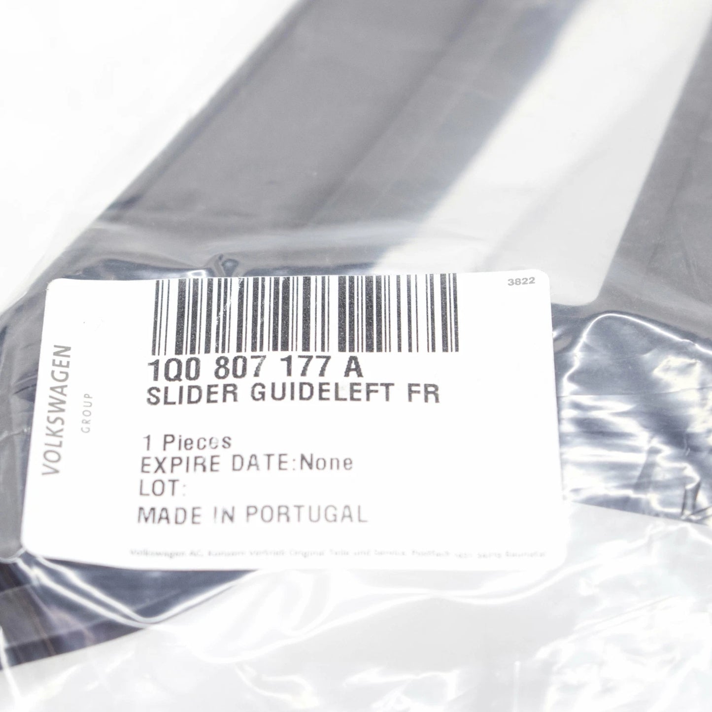 NEW VOLKSWAGEN EOS LEFT BUMPER BRACKET 1Q0807177A