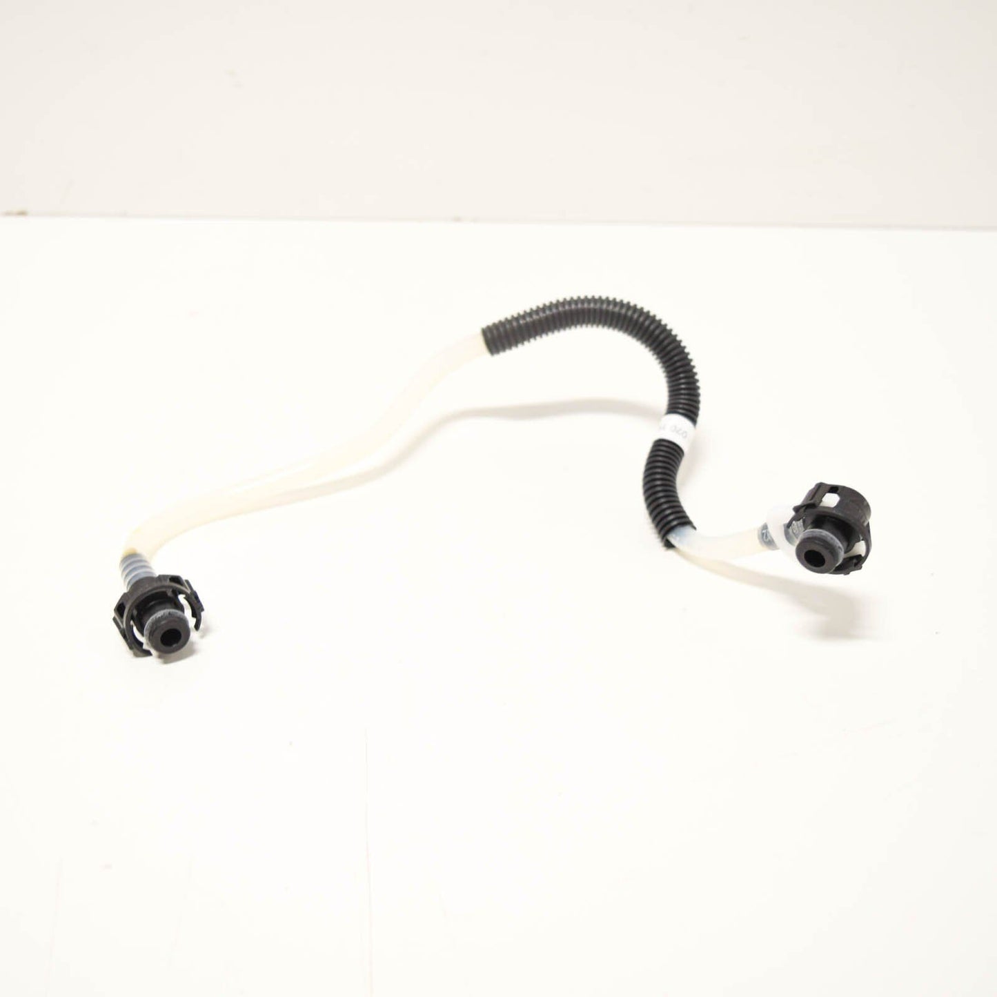 NEW MERCEDES-BENZ SPRINTER 903 FUEL PIPE LINE A6110701932 ORIGINAL