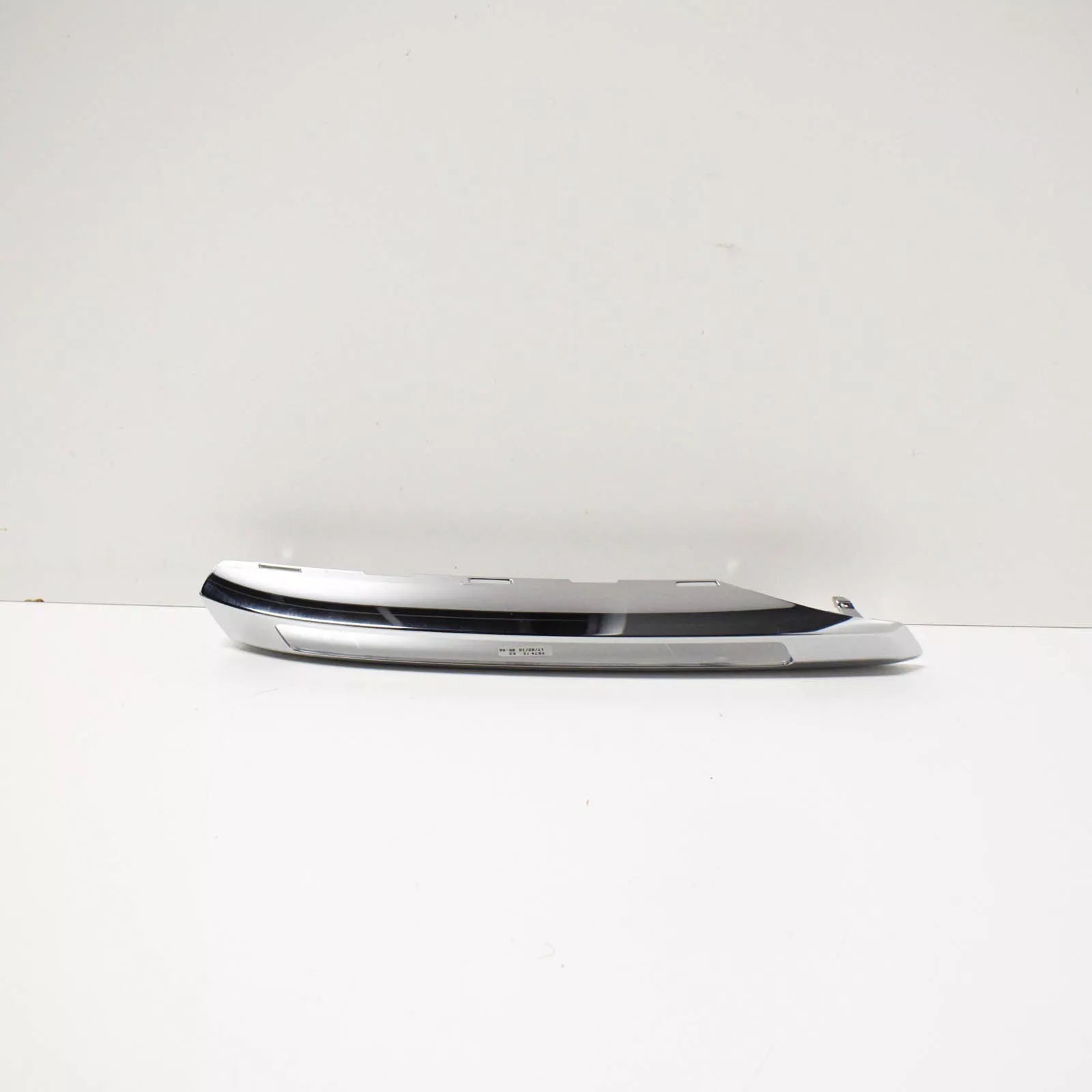 NEW MB GL X164 FRONT BUMPER LEFT GRILLE TRIM COVER A1648847322 ORIGINAL