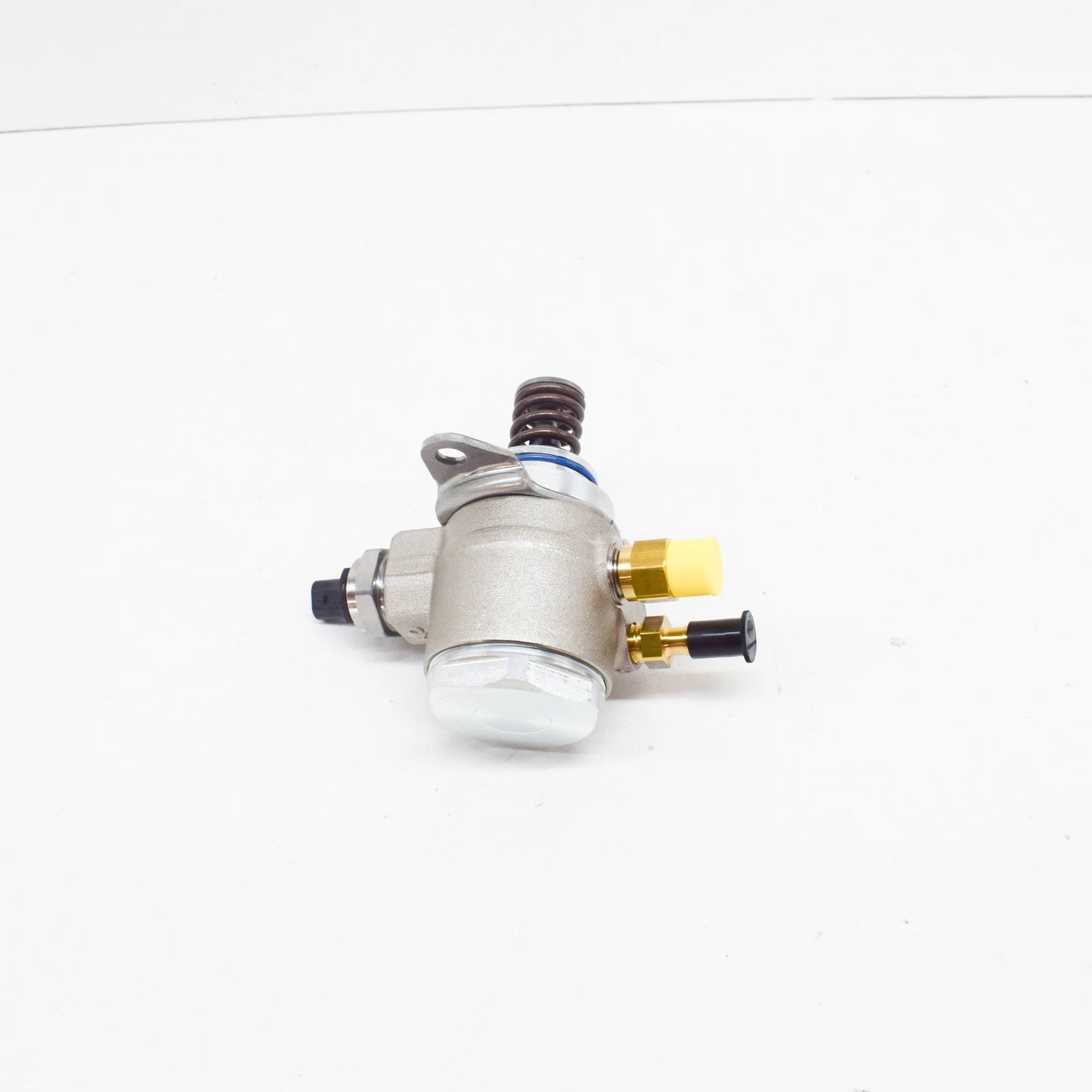 NEW VOLKSWAGEN JETTA MK5 HIGH PRESSURE FUEL PUMP 03C127026R ORIGINAL