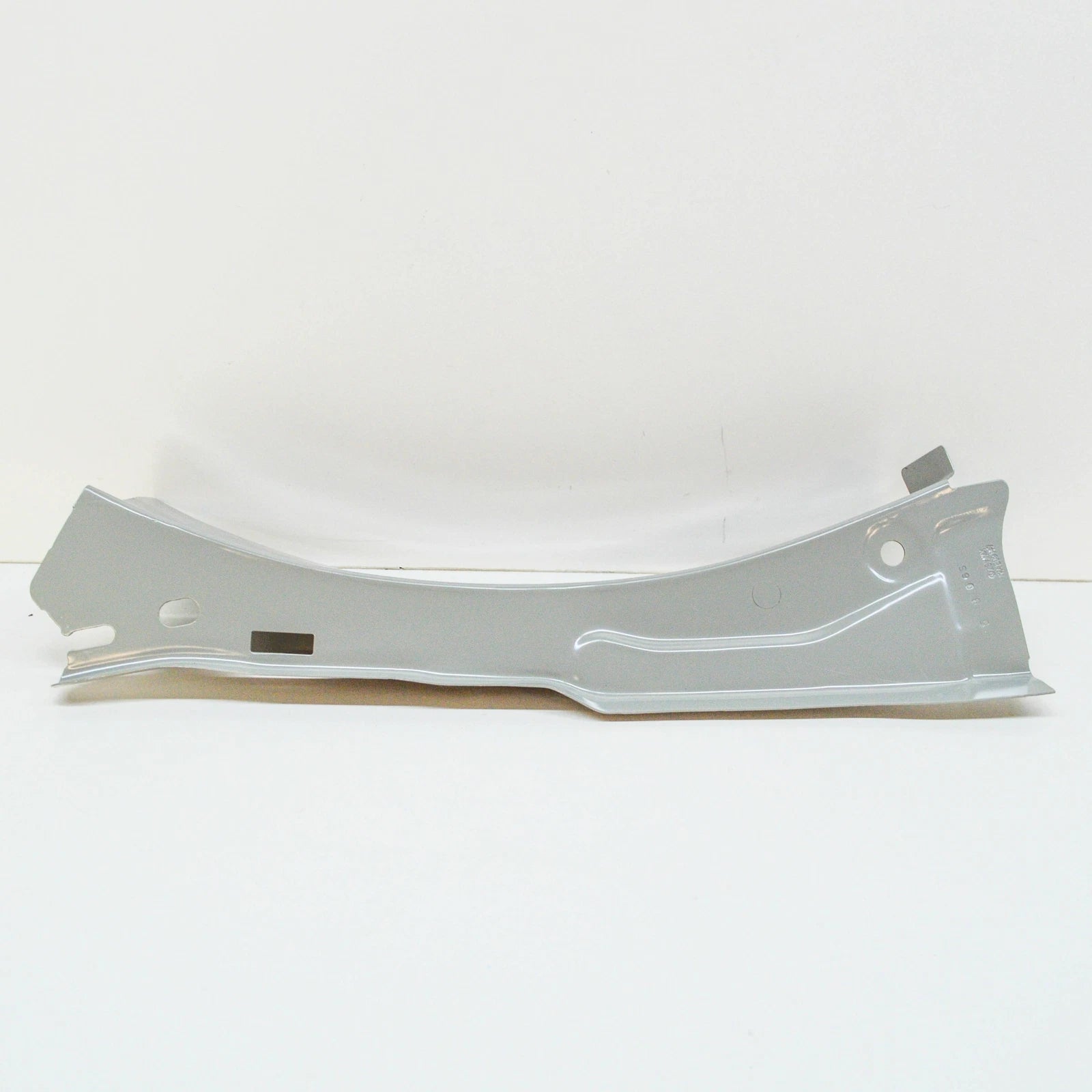 NEW VW JETTA MK7 A7 FRONT LEFT FENDER APRON REINFORCEMENT 17A809147 ORIGINAL