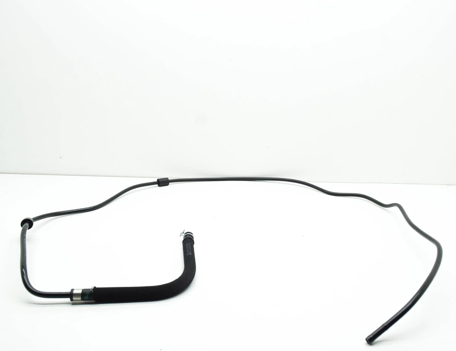 NEW MERCEDES-BENZ C W205 RETURN LINE HOSE A2058305505