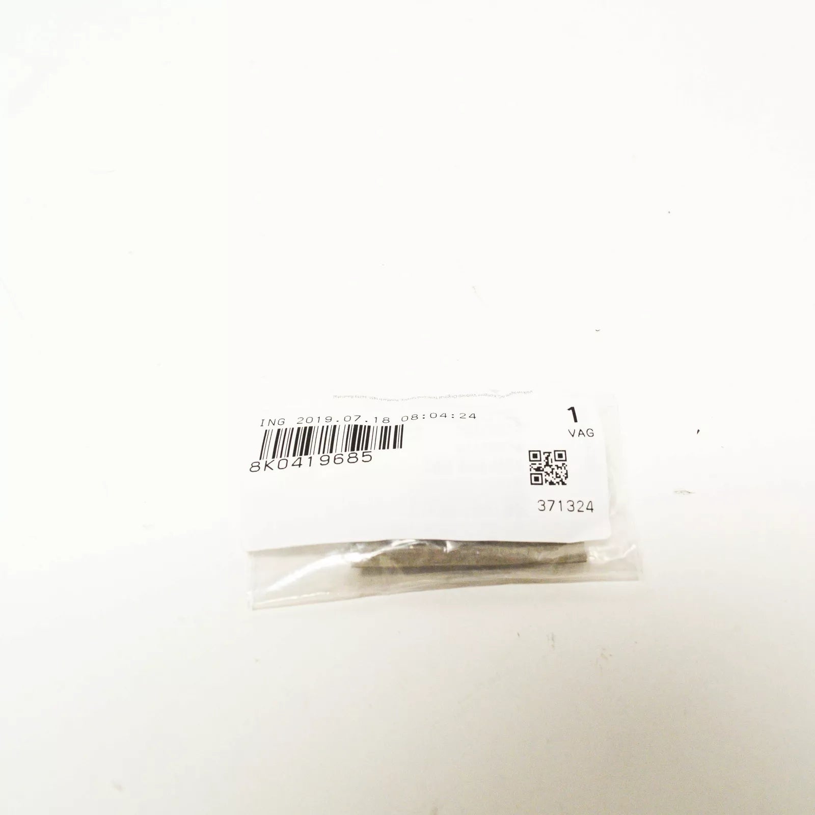 NEW AUDI A4 B8 STEERING WHEEL S4 BADGE 8K0419685