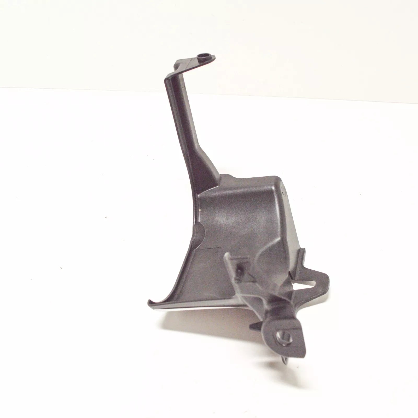 NEW BMW 1 F21 ALTERNATOR COVER 51757465335 7465335 ORIGINAL