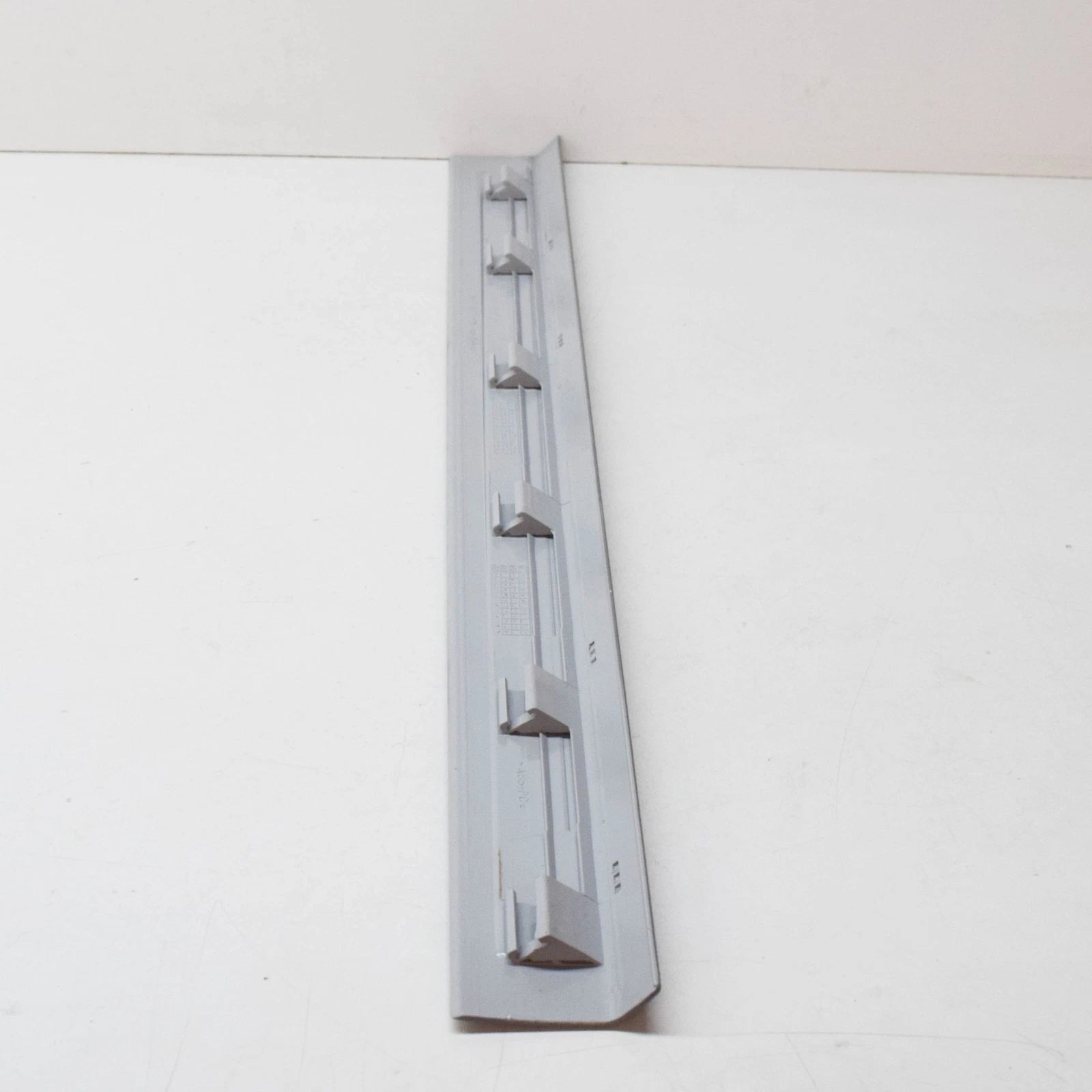 NEW BMW 7 E38 FRONT RIGHT SILL STRIP 51478174502 8174502 ORIGINAL