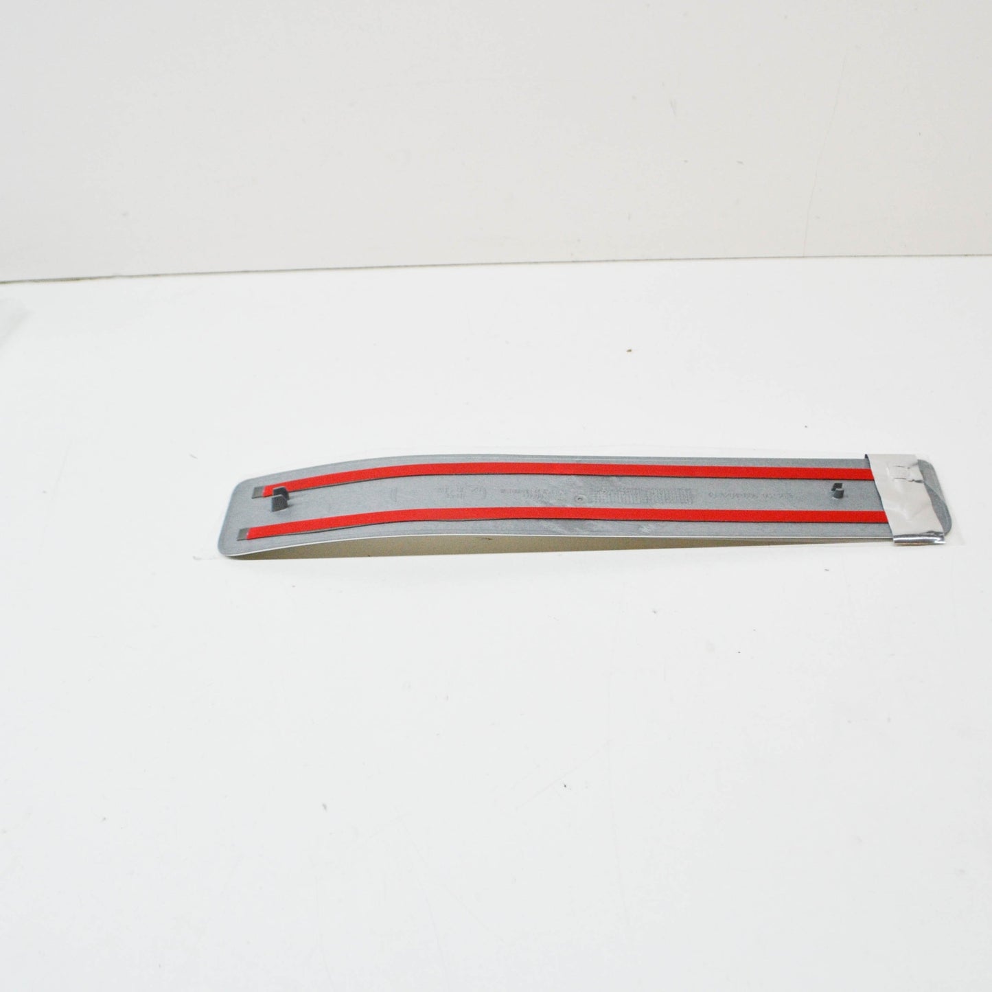 NEW MERCEDES-BENZ C W204 REAR LEFT OUTSIDE ENTRANCE RAIL A2046800335 ORIGINAL