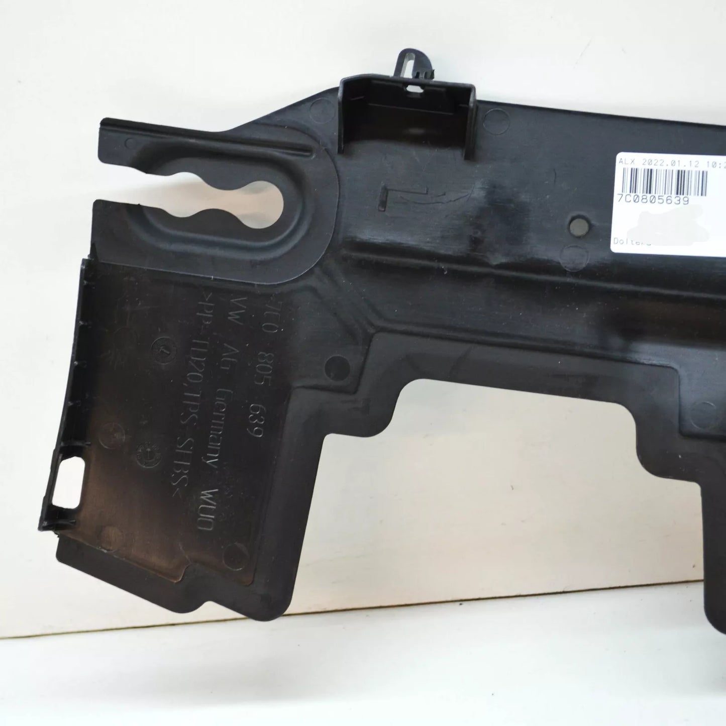 NEW VOLKSWAGEN CRAFTER SZ LEFT RADIATOR AIR DUCT 7C0805639