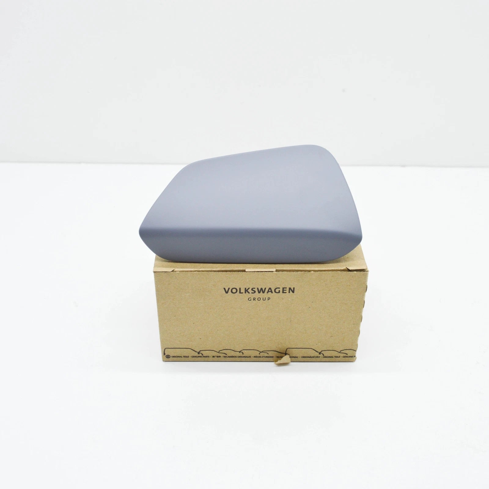 NEW AUDI E-TRON SPORTBACK FRONT BUMPER TOW HOOK LEFT EYE COVER 4KE955275AGRU