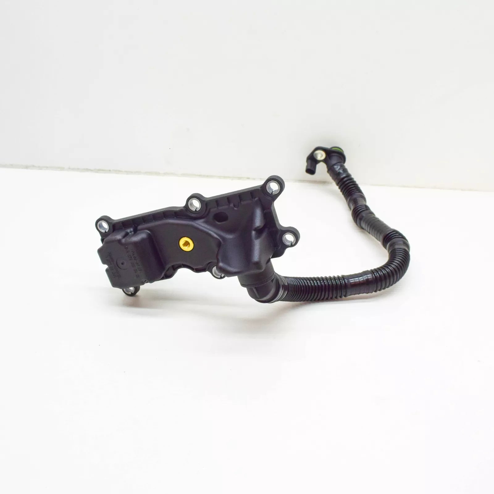 NEW MERCEDES-BENZ GLC X253 ENGINE VENT LINE A2740180321 ORIGINAL