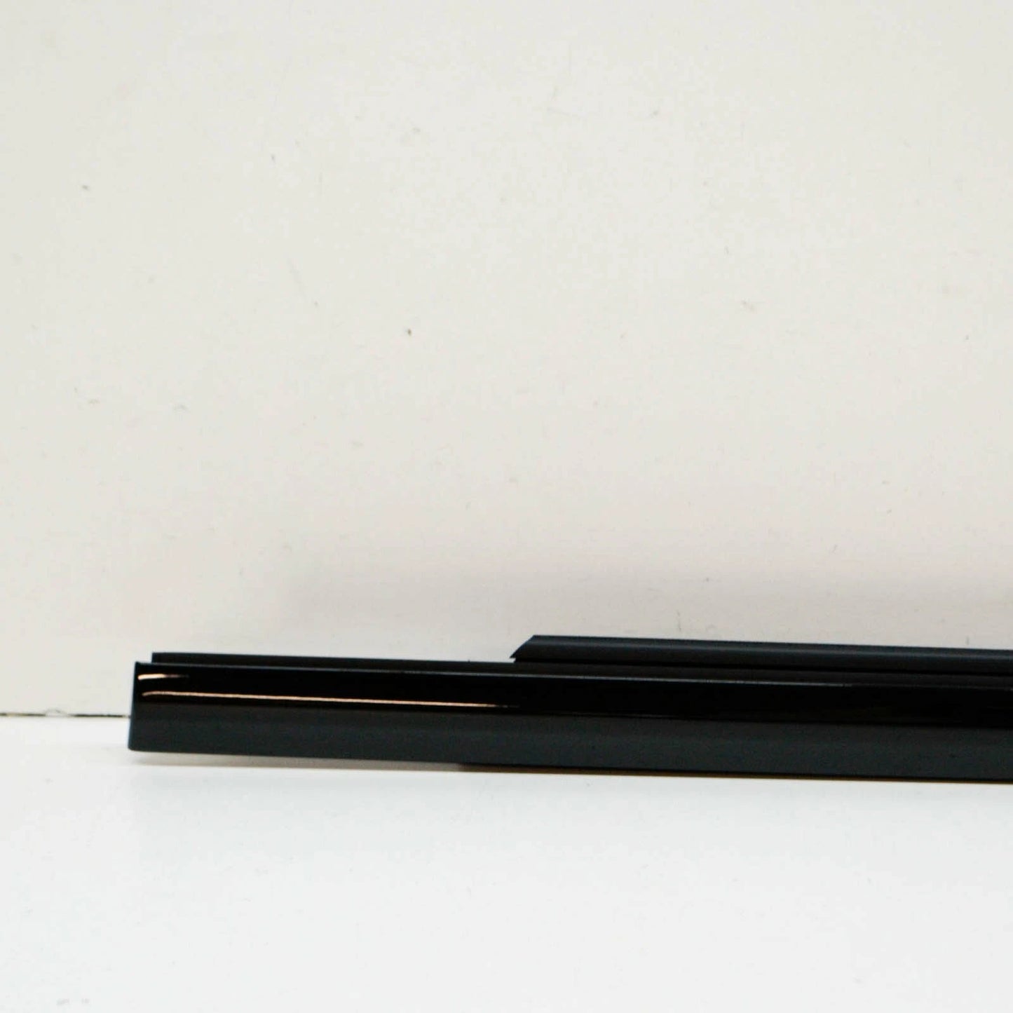 NEW BMW 3 G20 REAR LEFT DOOR WINDOW MOLDING STRIP OUTER 51337465151 ORIGINAL