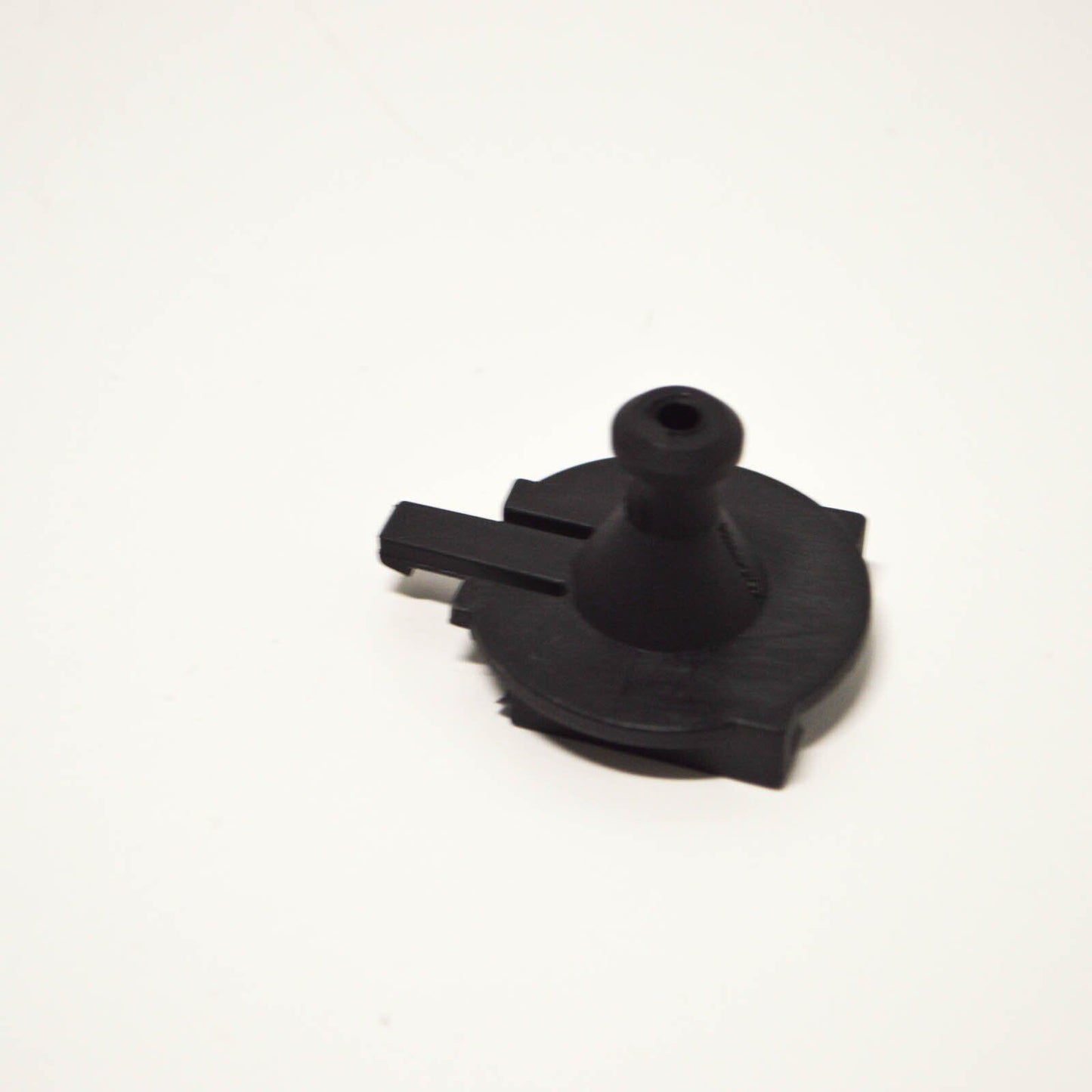 NEW MERCEDES-BENZ R-CLASS W251 RADIATOR MOUNT A2515040114 ORIGINAL