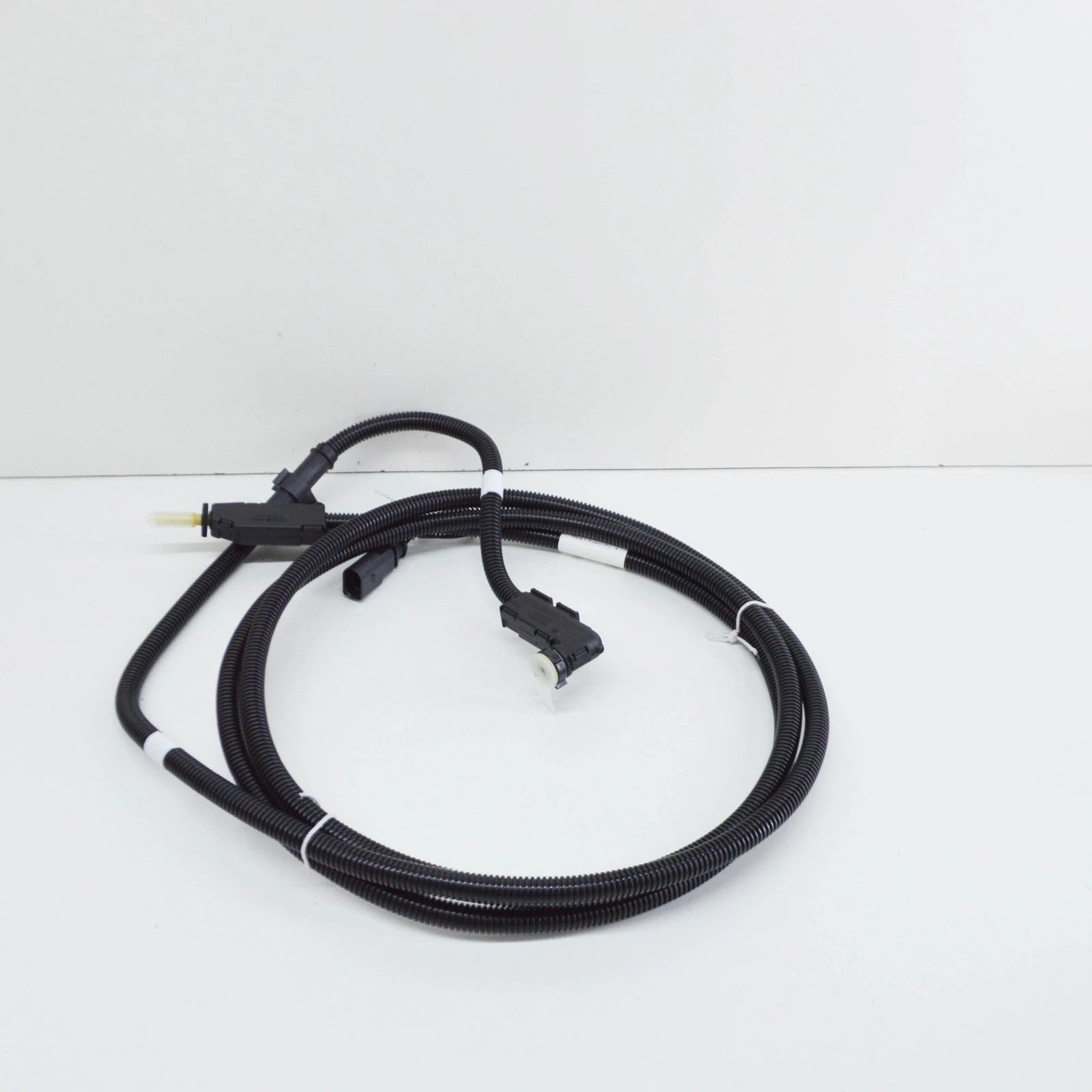 NEW VW PASSAT B8 3G REDUCING AGENT INJECTOR METERING LINE 3Q0131984AE ORIGINAL