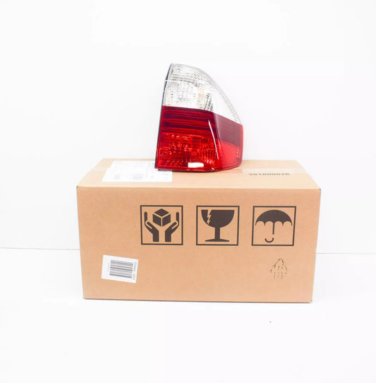 NEW BMW X3 E83 COMBINATION REAR RIGHT TAIL LIGHT 63217162210 ORIGINAL