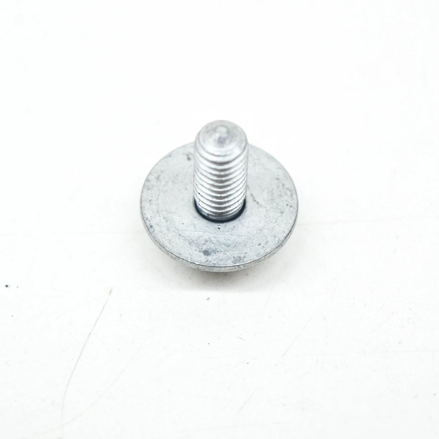 NEW AUDI Q7 4M FRONT LEFT FENDER MOUNT KIT HARDWARE V04017001G