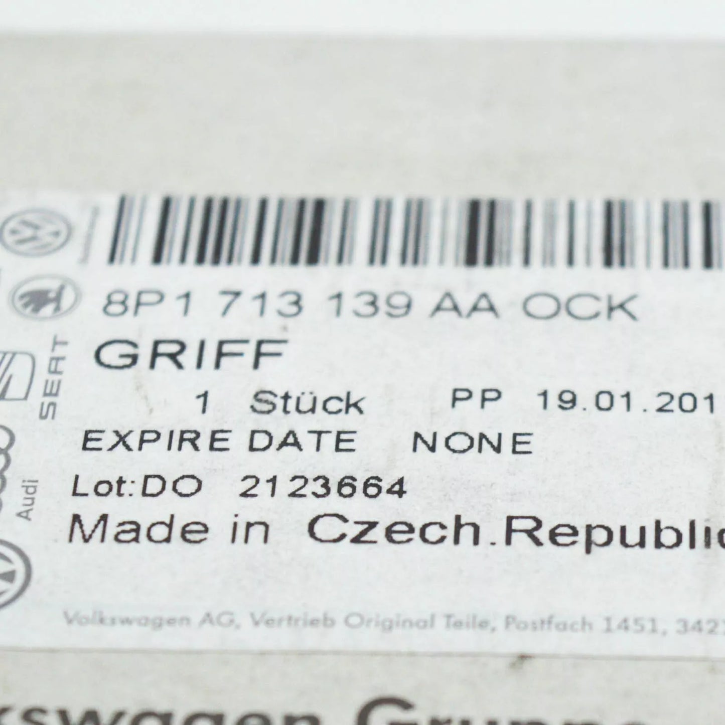 NEW AUDI A3 RS3 8P AUTOMATIC GEAR SHIFT KNOB LHD 8P1713139AAOCK ORIGINAL