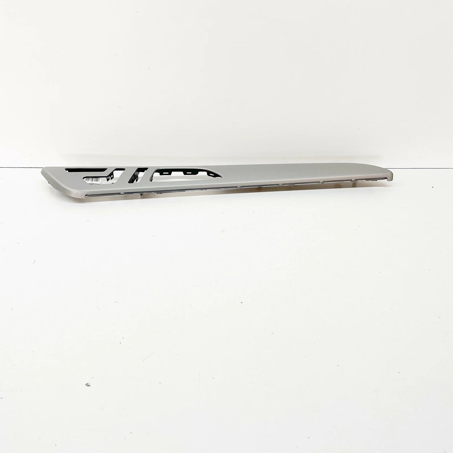 NEW MERCEDES-BENZ GLE C292 FRONT RIGHT DOOR PANEL TRIM STRIP A2927203201