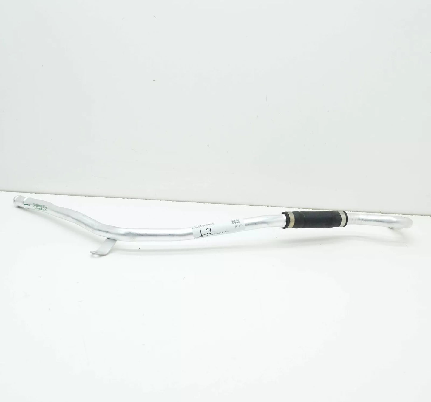 NEW MERCEDES-BENZ C W205 WATER HEATING TUBE PIPE A2055060700 ORIGINAL