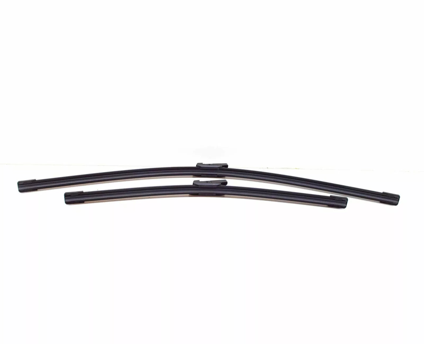 NEW AUDI A3 8V FRONT WINDSHIELD WIPER BLADE SET LHD 8V1998002B
