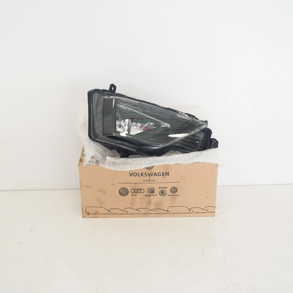 NEW VOLKSWAGEN GOLF SPORTSVAN FRONT RIGHT FOG LIGHT 510941662D ORIGINAL