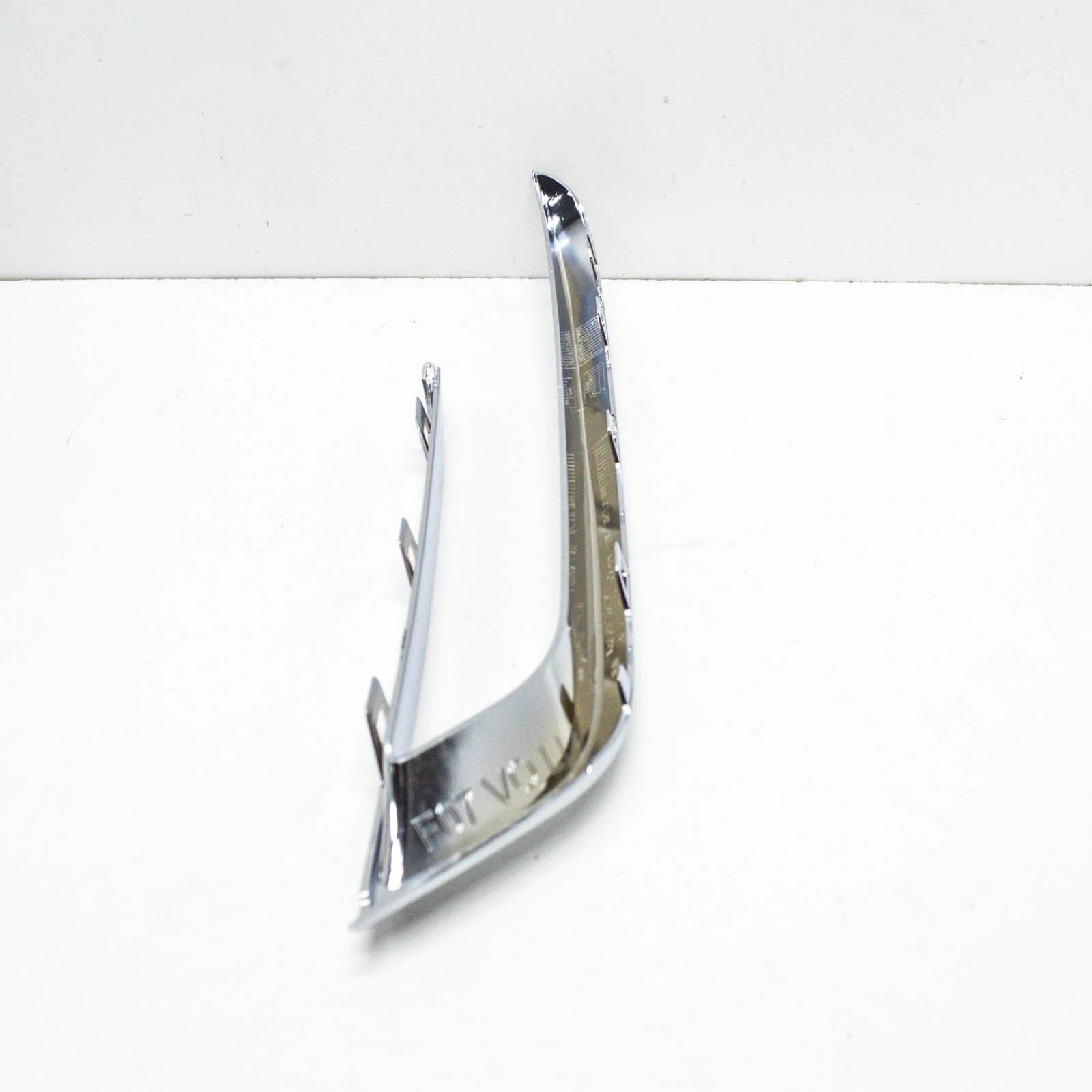 NEW BMW 5 GT F07 FRONT BUMPER LEFT PROTECTIVE STRIP LUXURY 51117331721 ORIGINAL