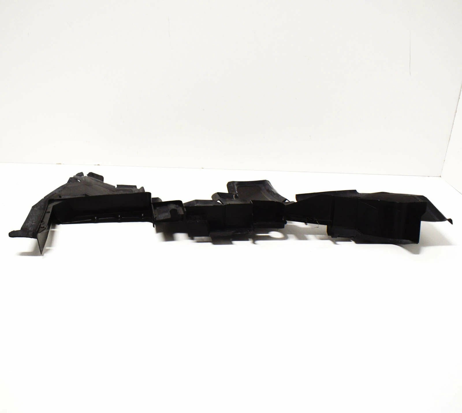 NEW AUDI Q5 8R LEFT AIR GUIDE 8R0121283M ORIGINAL