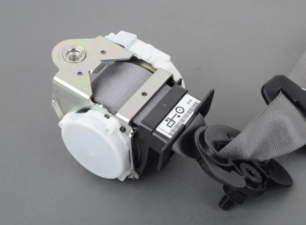 NEW BMW 3 E90 FRONT LEFT SEATBELT 9160103 72119160103 ORIGINAL