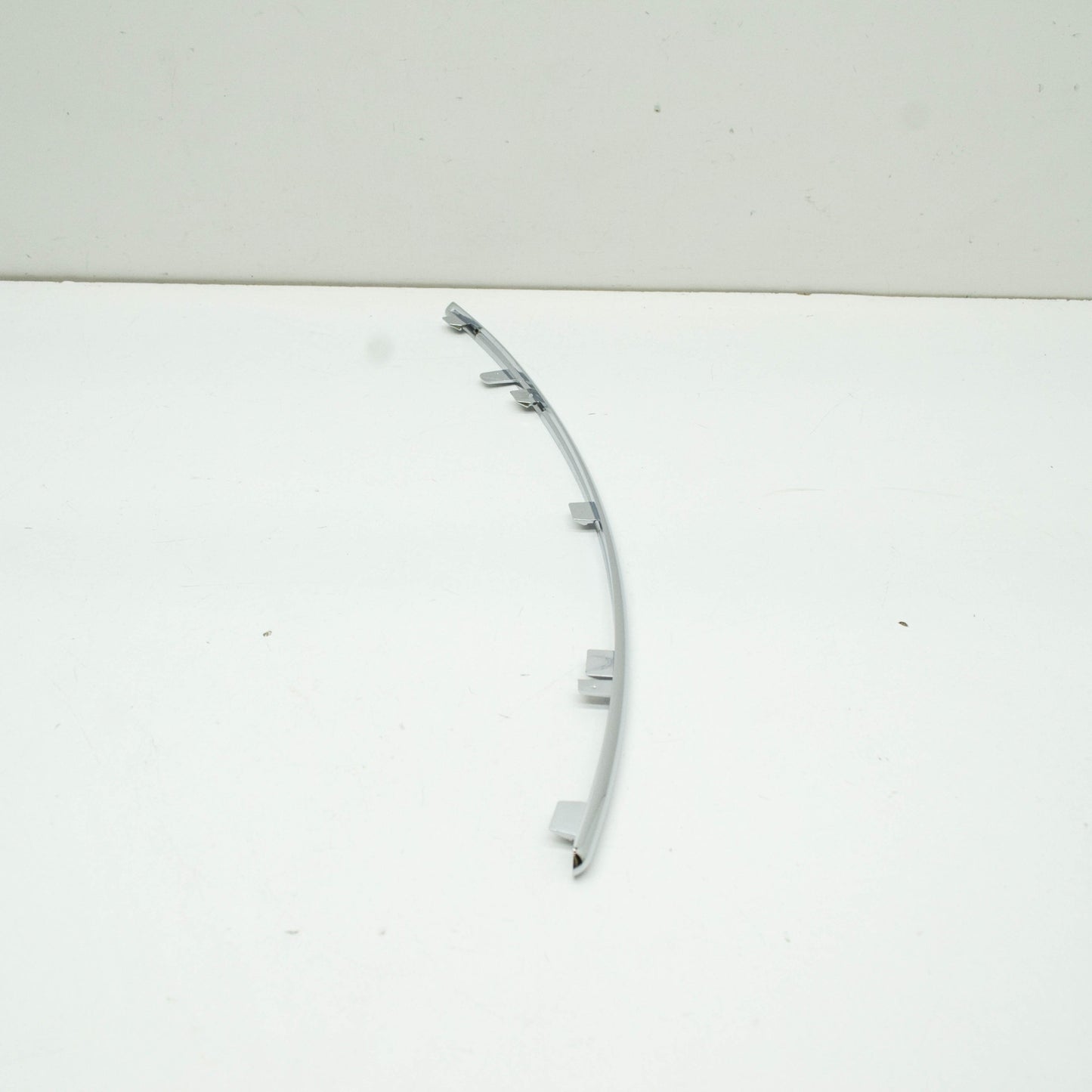 NEW MERCEDES-BENZ E-CLASS W212 FRONT LEFT GRILLE CHROME TRIM A2128852921