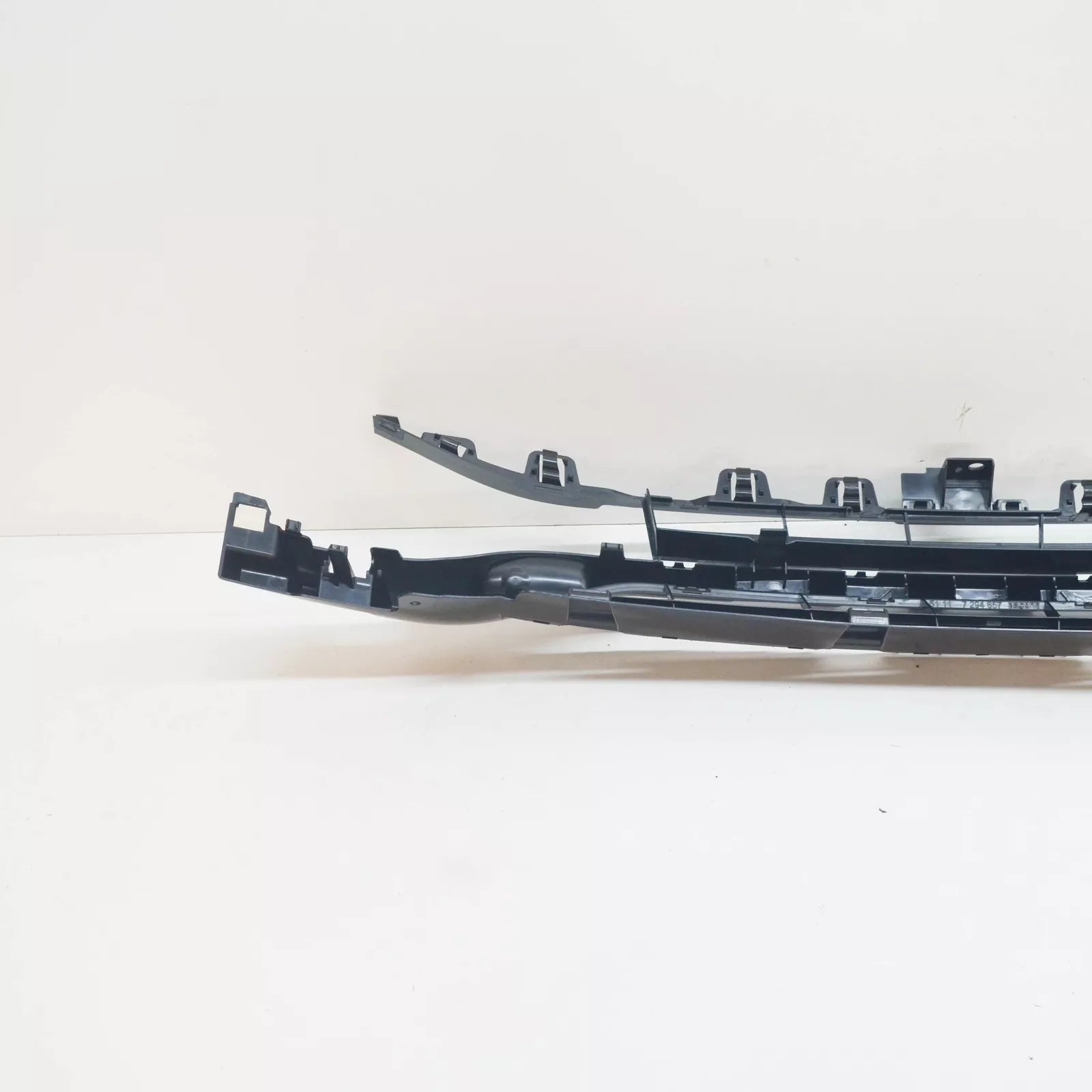 NEW BMW 4 F36 FRONT BUMPER CENTER AIR INLET TRIM 51117294657 7294657 2016