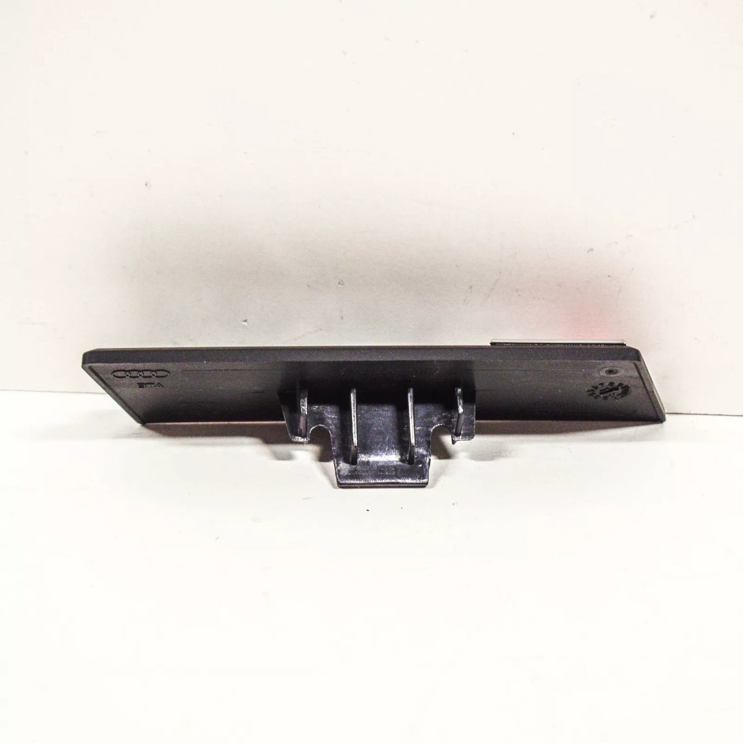 NEW AUDI Q7 4M FRONT GRILLE SQ7 BADGE 4M0853748