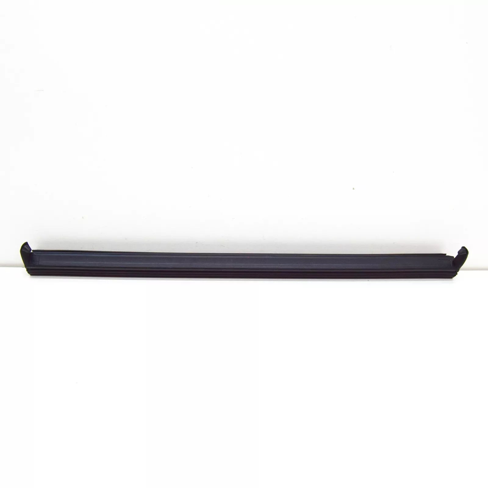 NEW MERCEDES-BENZ SLK R171 ROOF RIGHT SIDE SEAL A1717900298 ORIGINAL