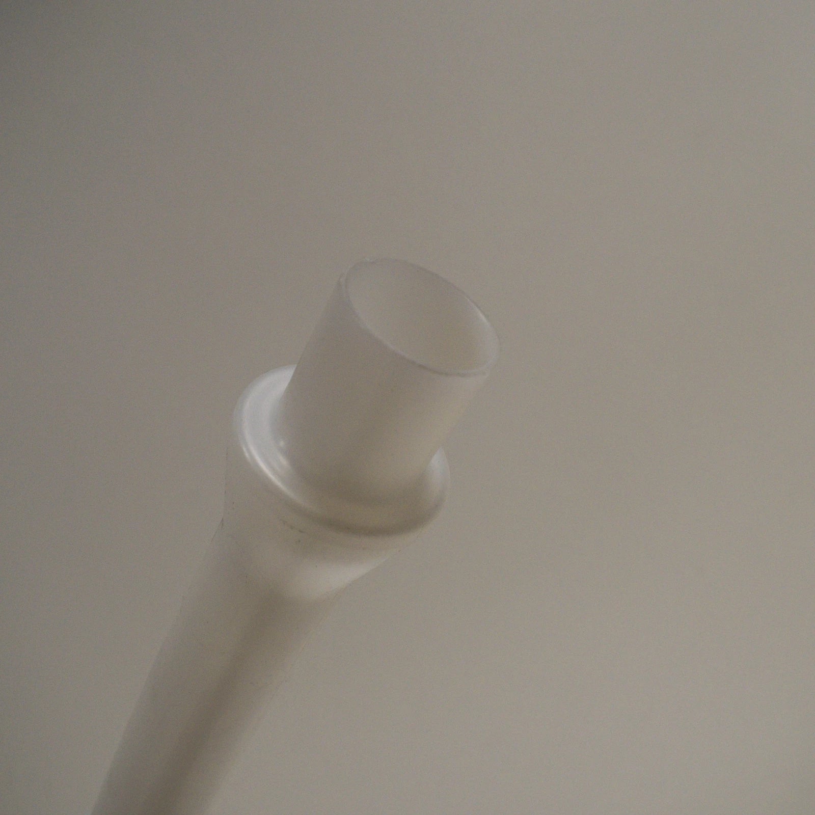 NEW VW CRAFTER FRONT WINDSCREEN WASHER RESERVOIR TANK HOSE 7C0955463A ORIGINAL