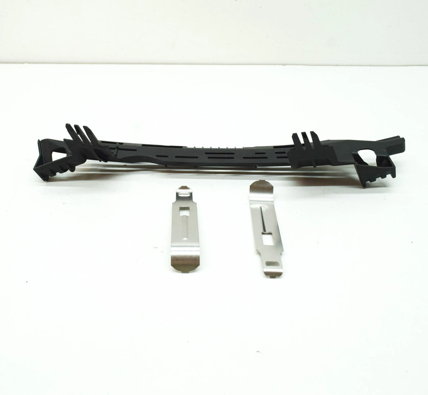 NEW BMW 6 G32 FRONT LEFT HEADLIGHT BRACKET 7461889 63117461889 ORIGINAL