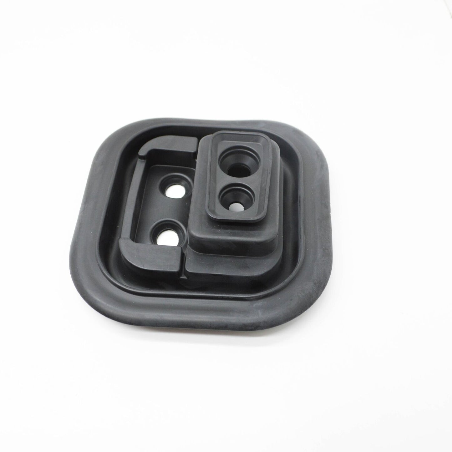 NEW MB GLA H247 BUSHING TO FIREWALL FEED-THROUGH GROMMET A2479980001 ORIGINAL