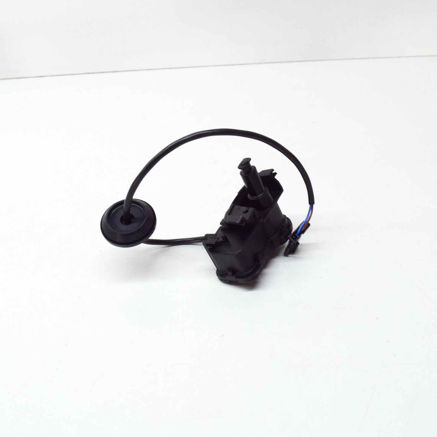 NEW VOLKSWAGEN POLO 6R FUEL DOOR CAP ACTUATOR OPENER CONTROL 6C0810773 ORIGINAL