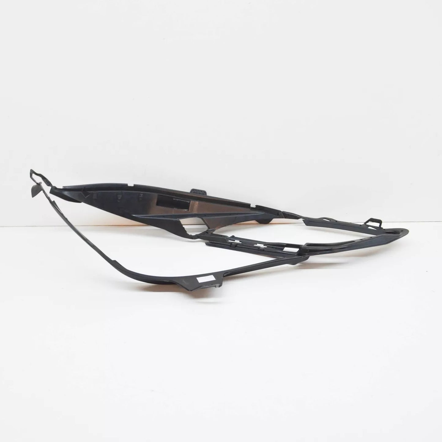 NEW MERCEDES BENZ E W212 FRONT LEFT HEADLIGHT SEAL A2128260591 ORIGINAL