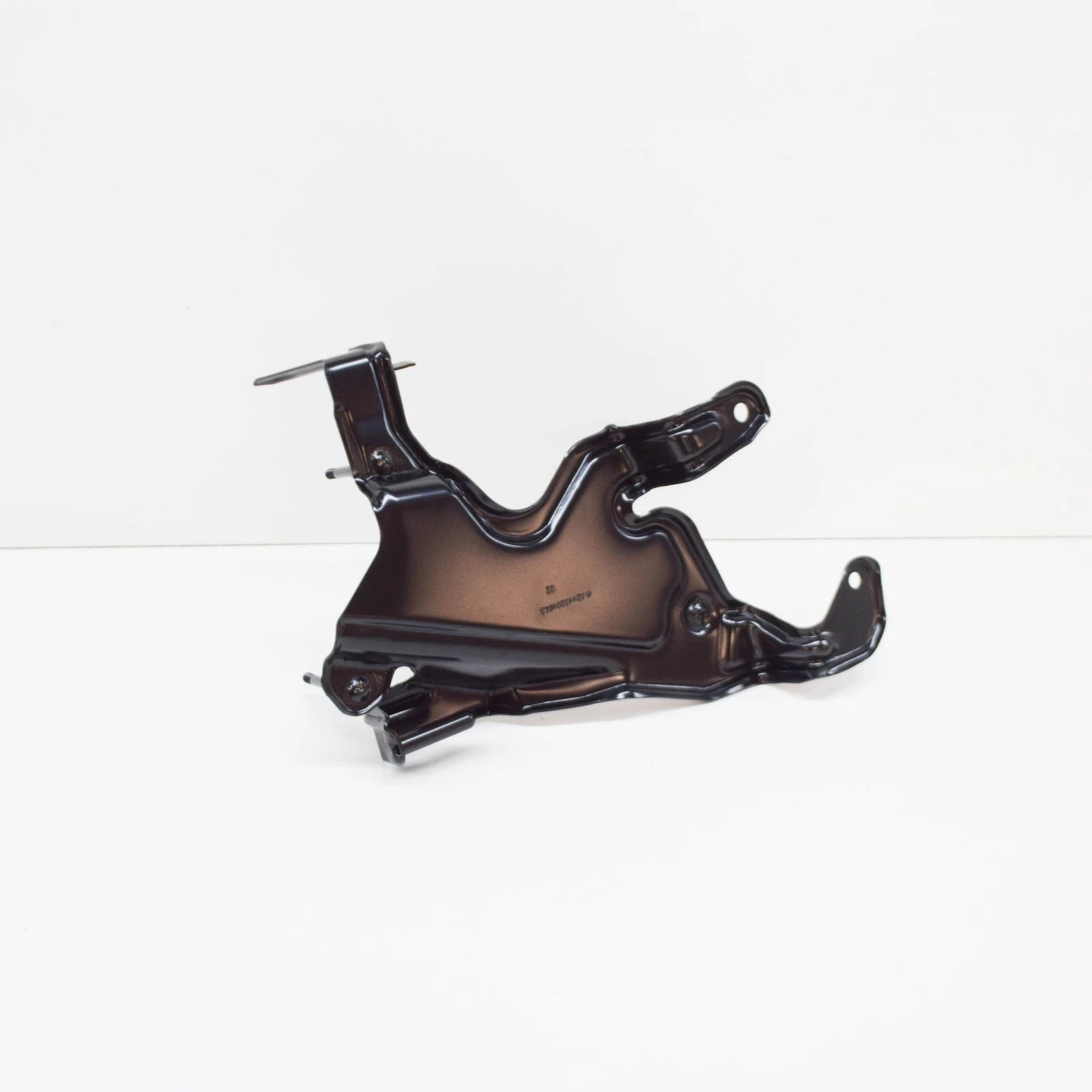 NEW MERCEDES-BENZ E W211 COMPRESSOR BRACKET A2113201843 ORIGINAL