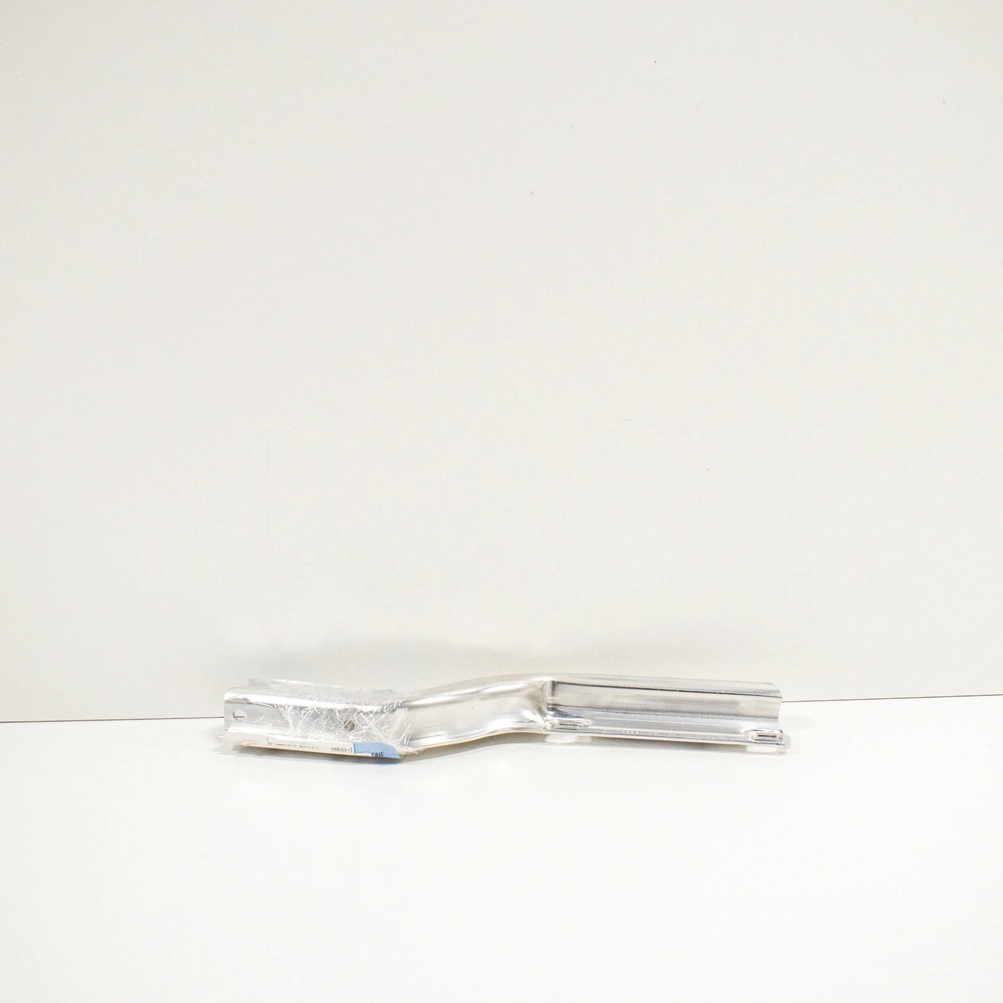 NEW BMW 5 F10 ENGINE OIL COOLER BRACKET RIGHT 17117583120 ORIGINAL