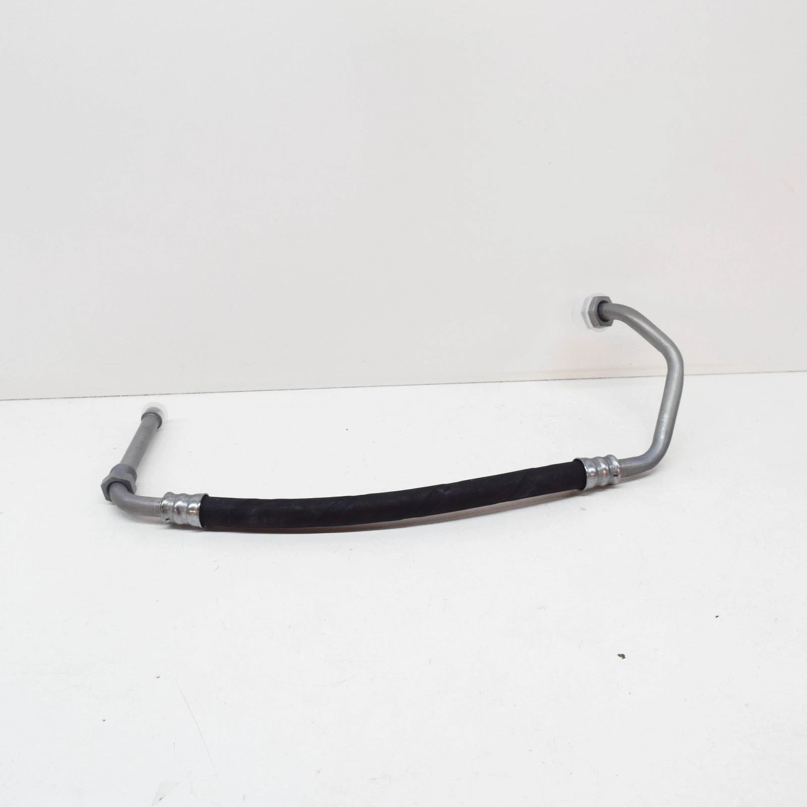 NEW BMW E30 CABRIO ENGINE OIL COOLER HOSE PIPE OUTLET 1707864 17211707864