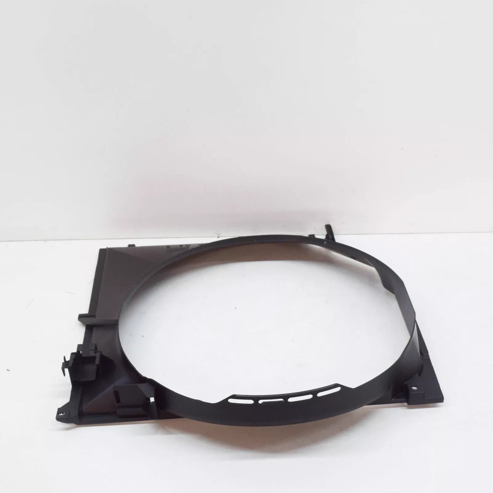 NEW BMW 3 E46 ENGINE COOLING FAN SHROUD 17111436259 2.2 PETROL ORIGINAL