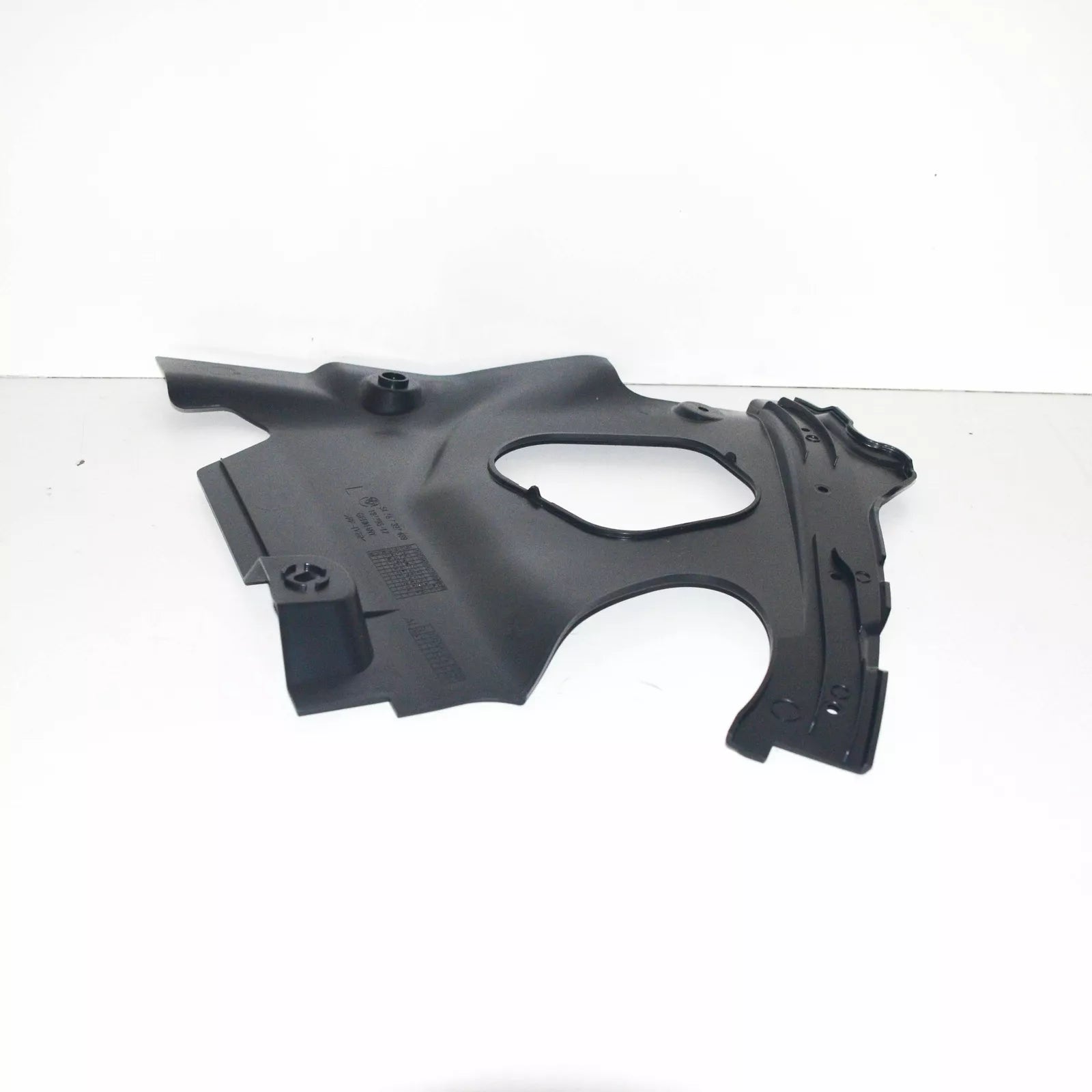 NEW BMW X3 G01 LEFT UPPER ENGINE COMPARTMENT COVER 51767397489 ORIGINAL